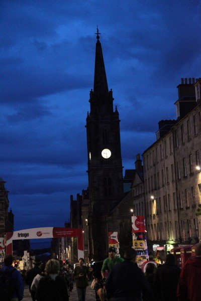 CESETLERİN GÜLDÜĞÜ KENT;	 EDINBURGH