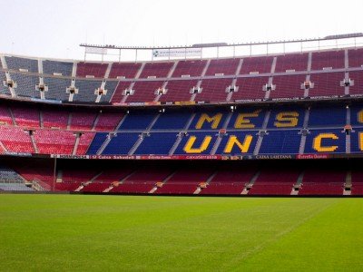 FUTBOLUN MABEDİ NOU CAMP BARCELONA